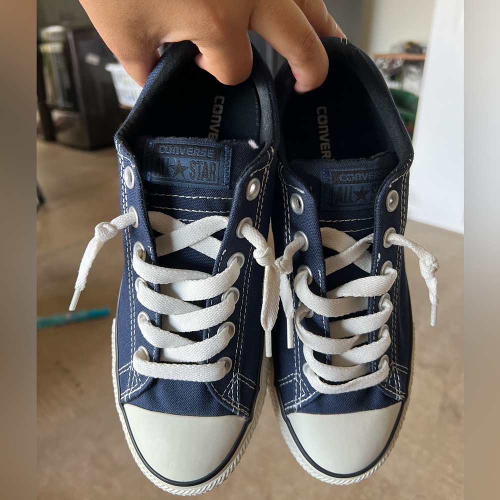 MOVING SALE!!! Converse Chuck Taylor Madison Low Top Shoe